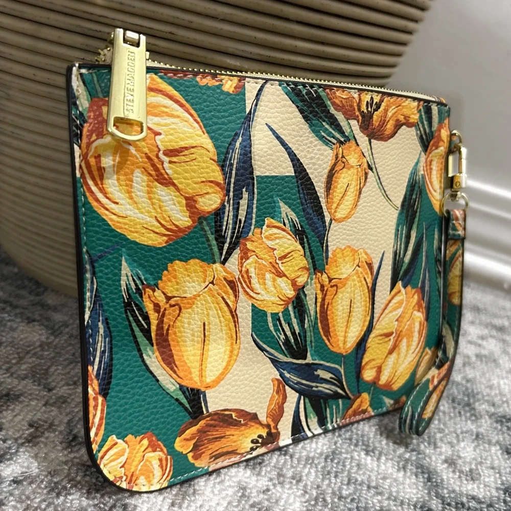*NWOT Steve Madden Donna Lemon Clutch/Wristlet, - Picture 7 of 13